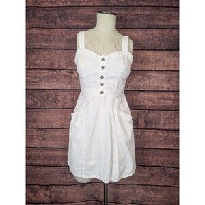 White Overall Dress Sweetheart neckline Faux button 2 pockets sz Jr Med